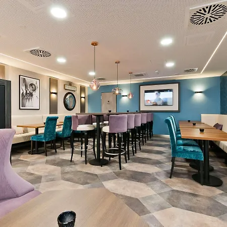 Elaya City, Trademark Collection By Wyndham 4*