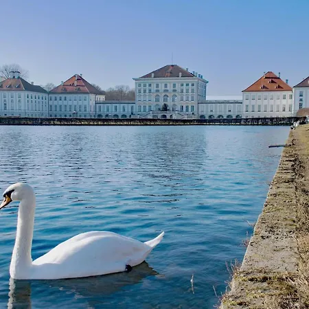Elaya Hotel Munich