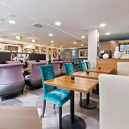 Elaya City, Trademark Collection By Wyndham 4*