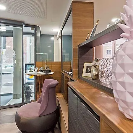 Elaya City, Trademark Collection By Wyndham מלון