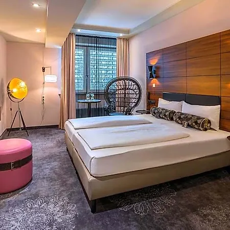 Elaya City, Trademark Collection By Wyndham 4* מינכן