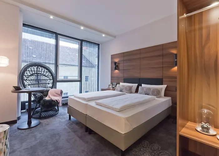 Elaya Hotel
