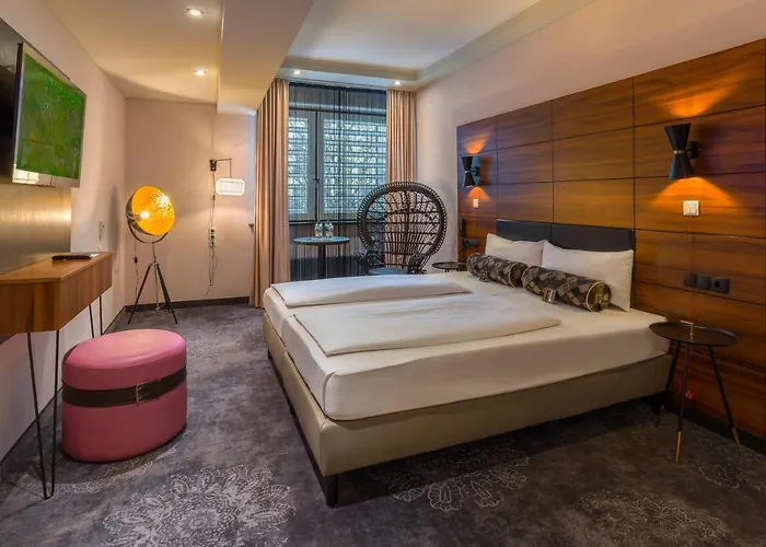 Elaya Hotel Munich