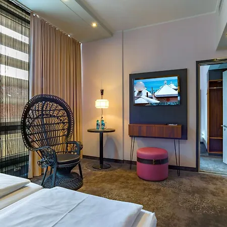 Hotel Elaya City, Trademark Collection By Wyndham 4*