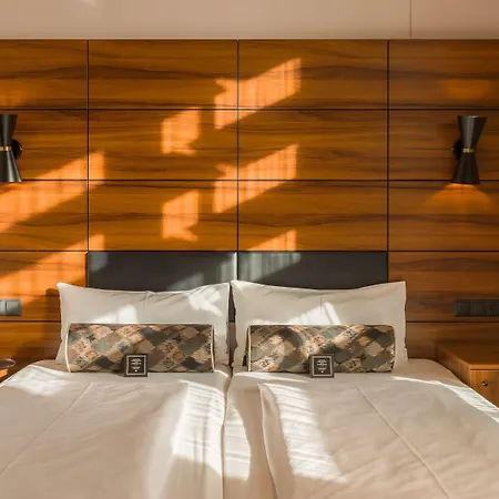 Hotel Elaya City, Trademark Collection By Wyndham 4*